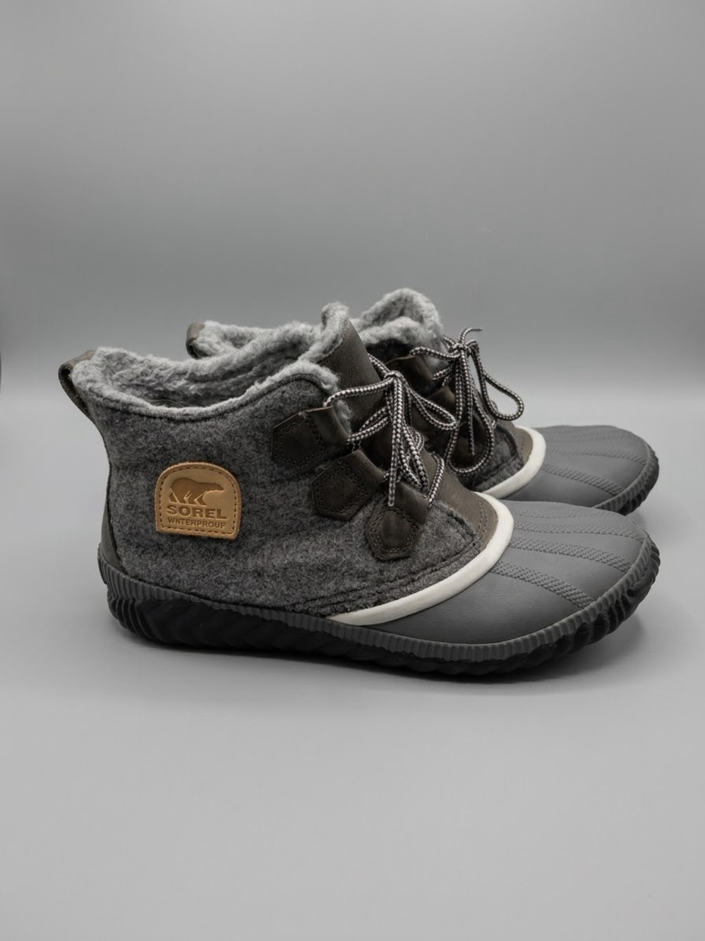 Sorel Gray and Black Waterproof Fleece-Lined Winter Boots